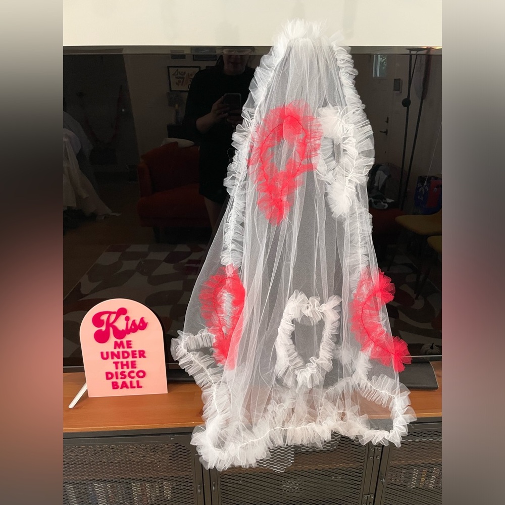 Madison Chamberlain custom Madonna veil - white with red hearts